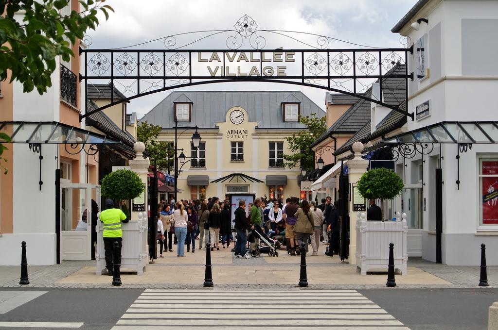 Studio Disneyland Paris - Terrasse Montévrain Exterior photo